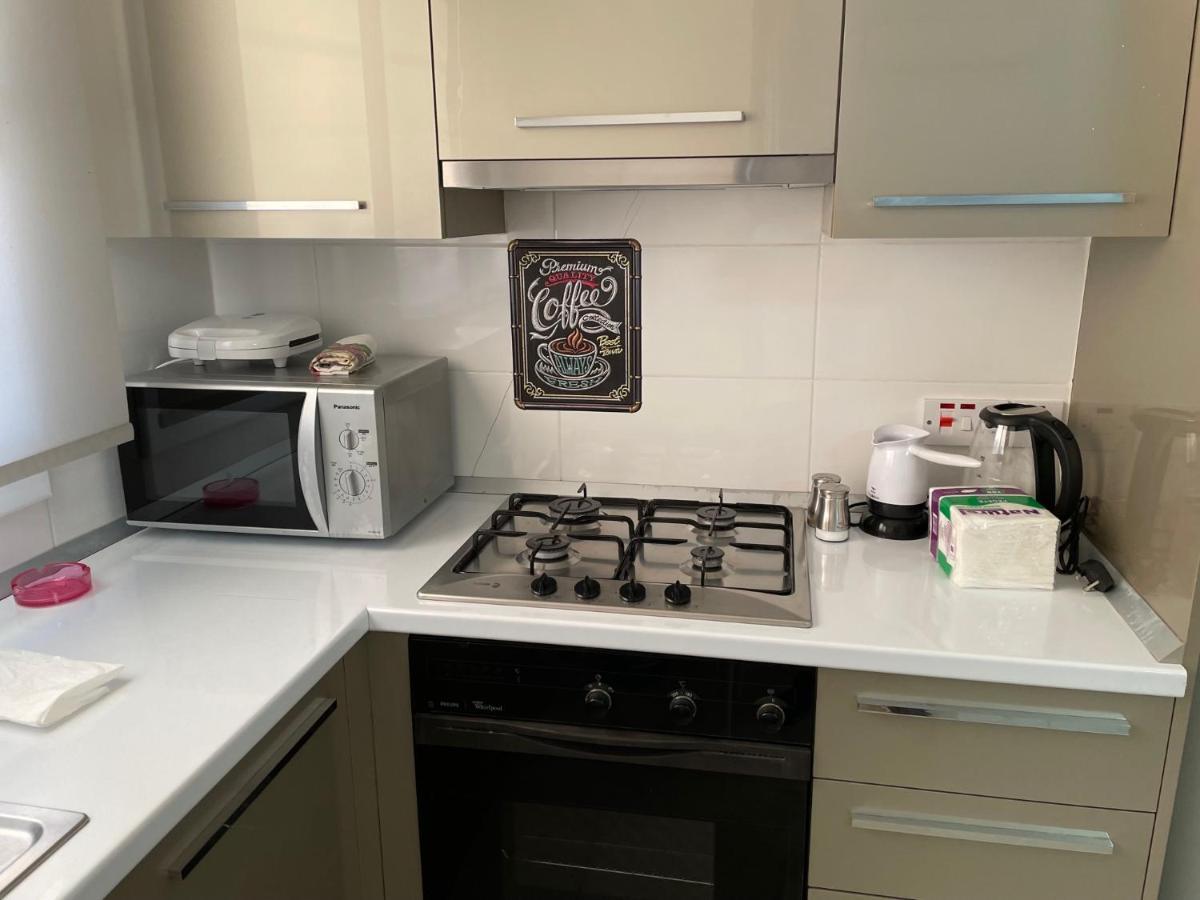 Appartamento Girne Merkez Cozy 2+1 Daire Wifi +Netflix Esterno foto