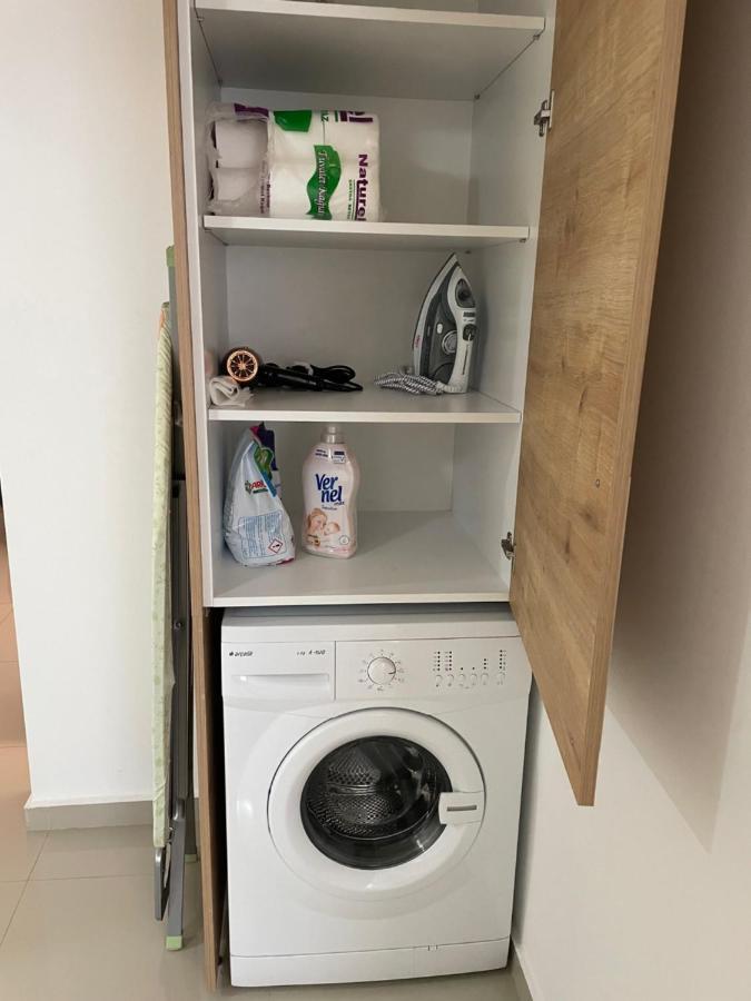Appartamento Girne Merkez Cozy 2+1 Daire Wifi +Netflix Esterno foto
