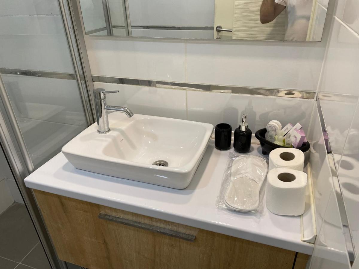 Appartamento Girne Merkez Cozy 2+1 Daire Wifi +Netflix Esterno foto