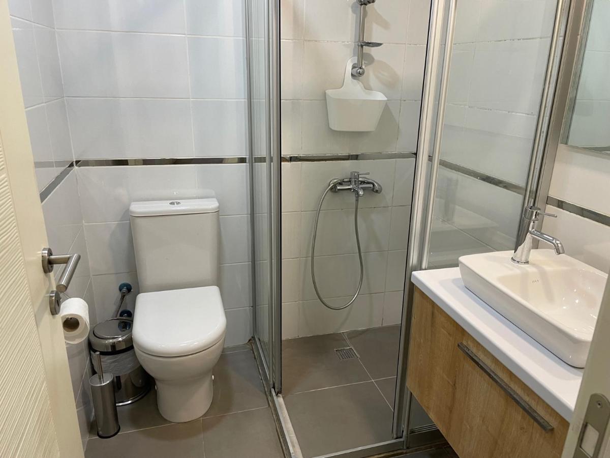 Appartamento Girne Merkez Cozy 2+1 Daire Wifi +Netflix Esterno foto